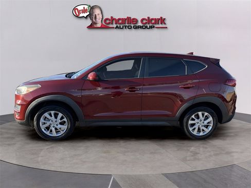 Used 2020 Hyundai Tucson SE image 3