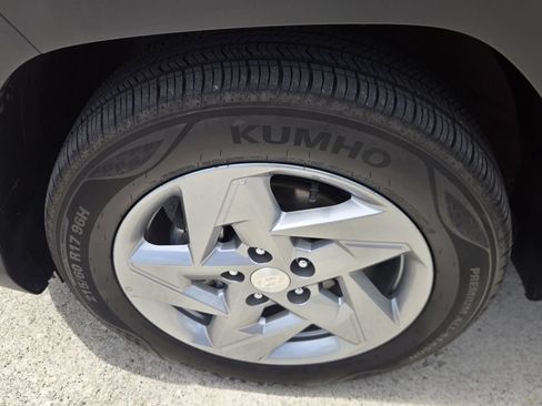 Used 2026 Hyundai Kona SE FWD image 10