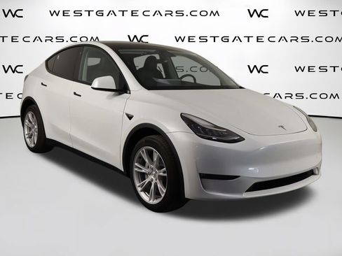 Used 2023 Tesla Model Y Long Range AWD/4WD image 42