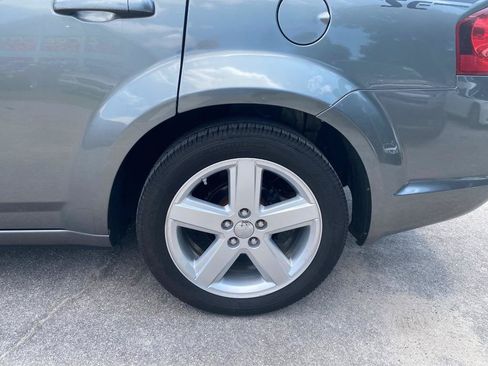 Used 2013 Dodge Avenger SE FWD image 11
