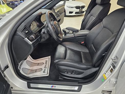 Used 2013 BMW 550i Sedan image 18