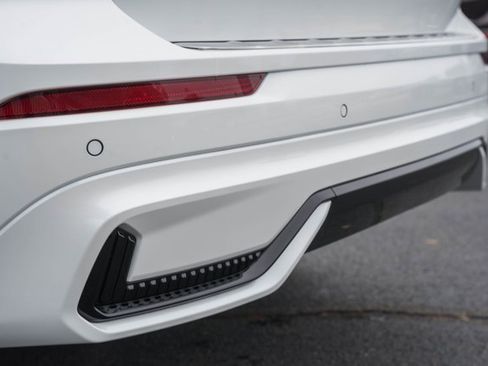 New 2026 Volvo XC60 B5 Ultra w/ Protection Package Premier image 8