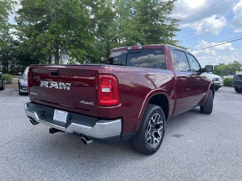Used 2025 RAM 1500 Laramie AWD/4WD image 3