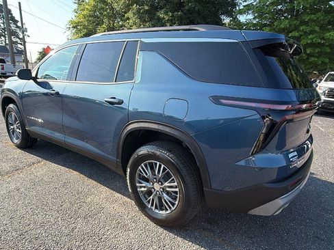 New 2026 Chevrolet Traverse LT FWD image 7