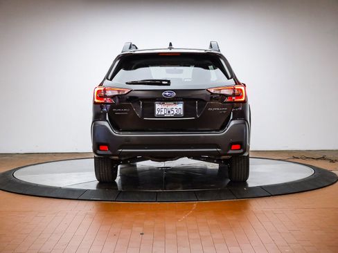 Used 2023 Subaru Outback Onyx Edition XT image 3