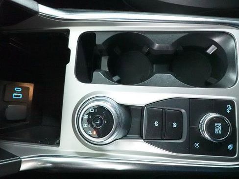 Certified 2024 Ford Explorer XLT w/ Equipment Group 202A AWD/4WD image 17