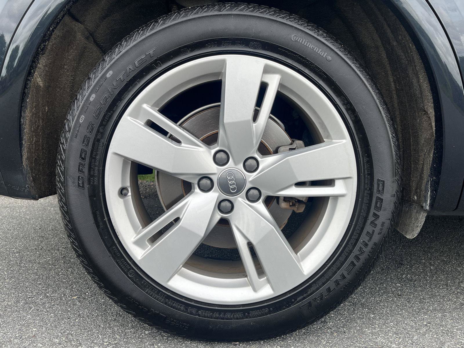 Used 2019 Audi Q5 2.0T Premium Plus w/ Premium Plus Package AWD/4WD image 30