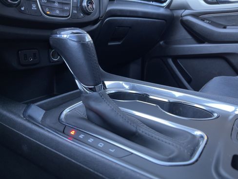 Used 2019 Chevrolet Traverse LT w/ LPO, Floor Liner Package image 35