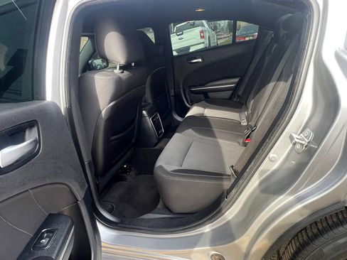 Used 2016 Dodge Charger SXT RWD image 27