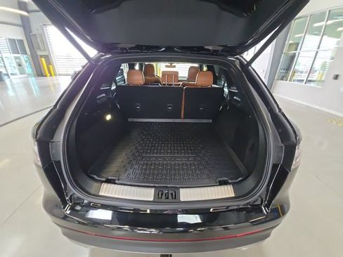 Used 2022 Lincoln Nautilus Black Label w/ Class II Trailer Tow Package AWD/4WD image 16