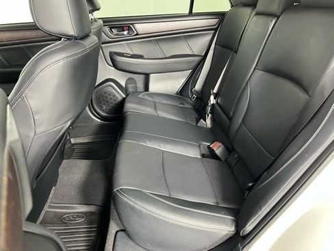 Used 2019 Subaru Outback 2.5i Limited w/ Popular Package #2 image 27
