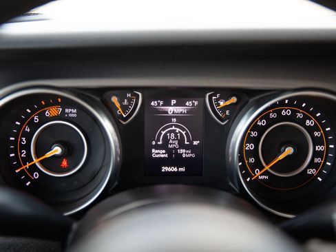 Used 2023 Jeep Wrangler Sport S image 11