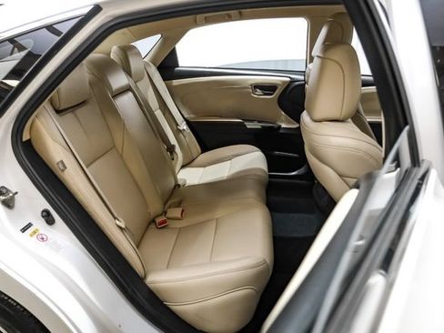 Used 2016 Toyota Avalon XLE FWD image 39