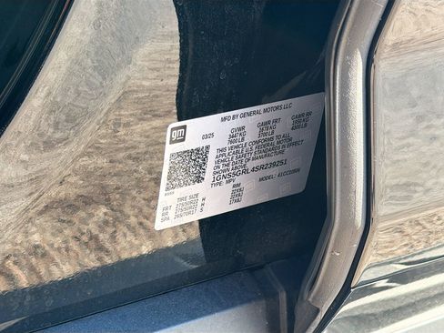 Used 2025 Chevrolet Suburban High Country image 45