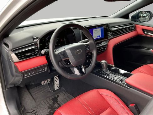 Used 2026 Toyota Camry SE w/ Convenience Package FWD image 17