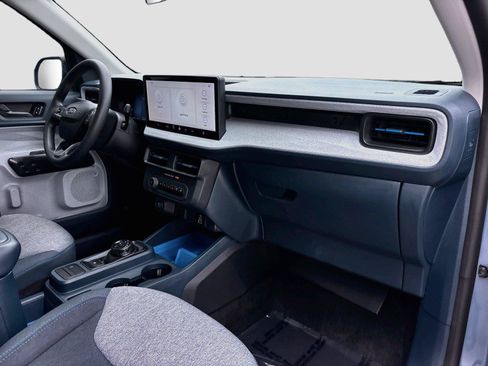 Used 2025 Ford Maverick XLT FWD image 26