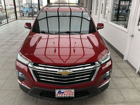 Used 2023 Chevrolet Traverse LT w/ LT Premium Package AWD/4WD image 30