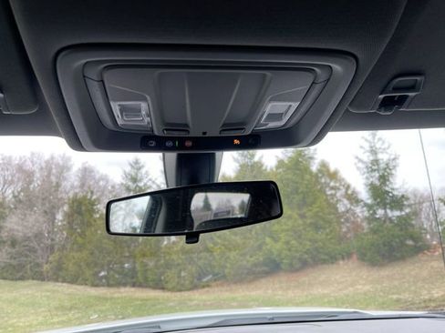 Used 2021 Chevrolet Silverado 1500 Custom image 17