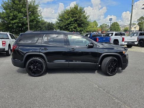 Used 2023 GMC Acadia SLE w/ Driver Convenience Package FWD image 32