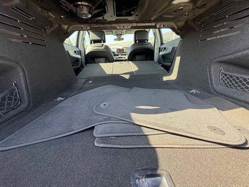 Used 2017 Audi A4 2.0T Premium image 23