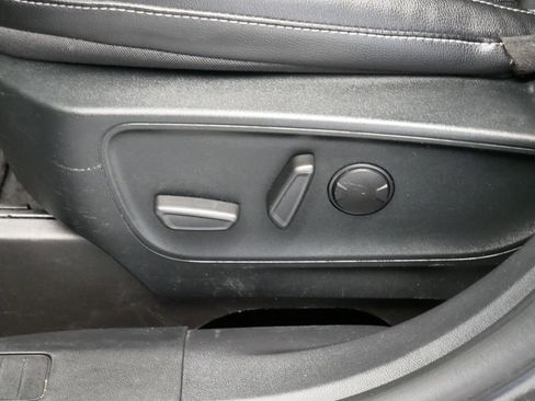 Used 2022 Ford Escape SEL image 4