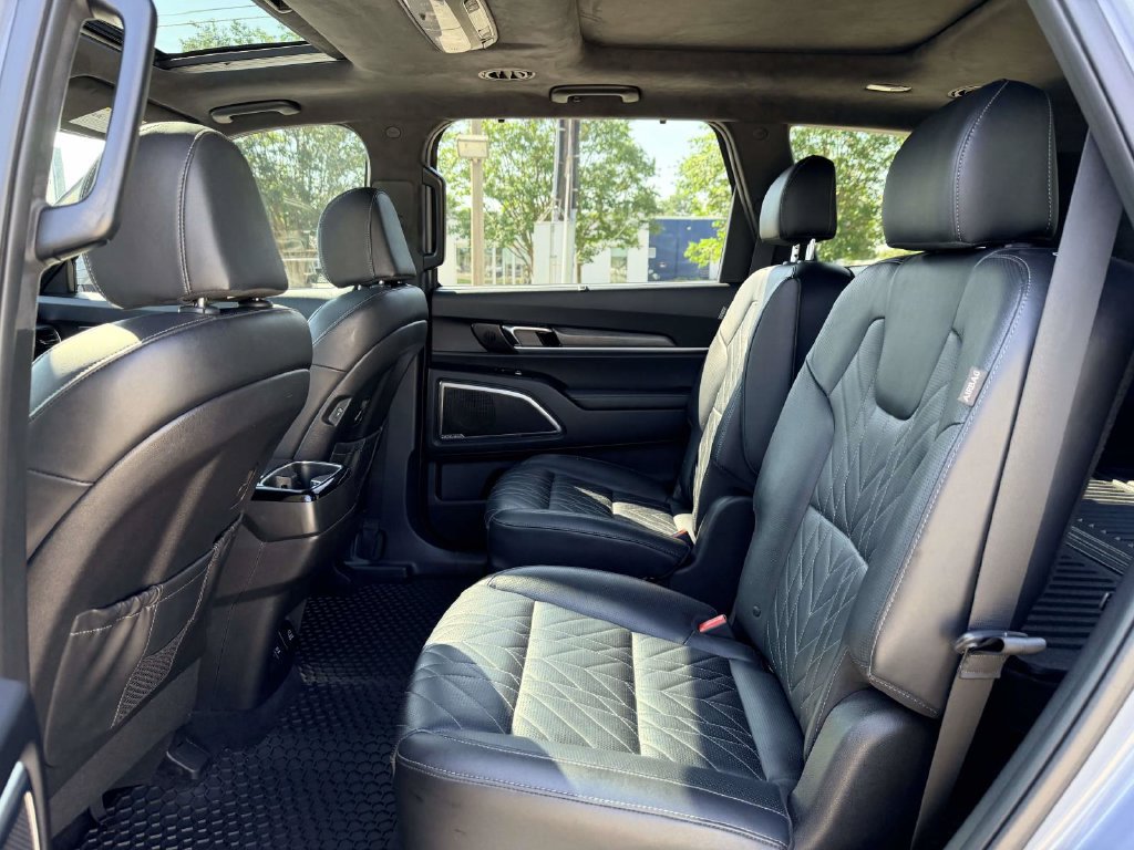 Used 2023 Kia Telluride SX Prestige X-Line AWD/4WD image 16