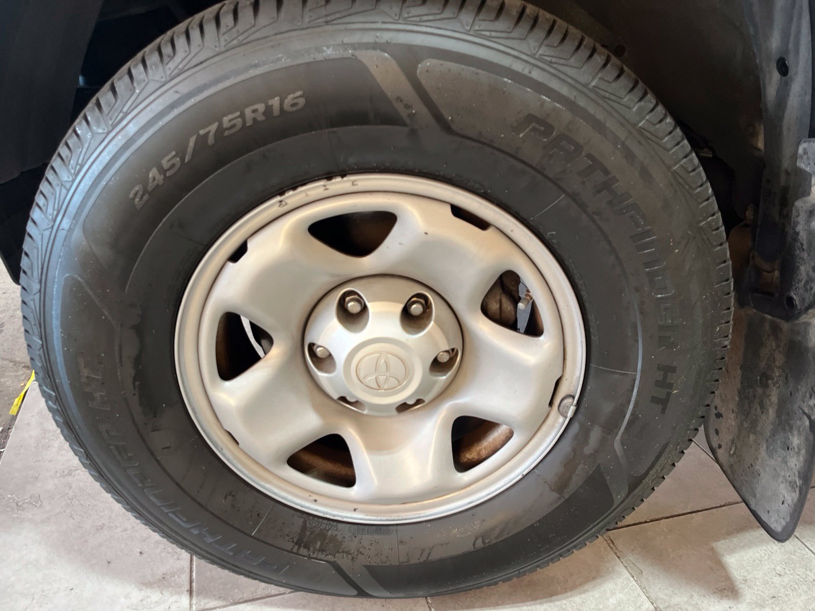Used 2014 Toyota Tacoma PreRunner RWD image 9