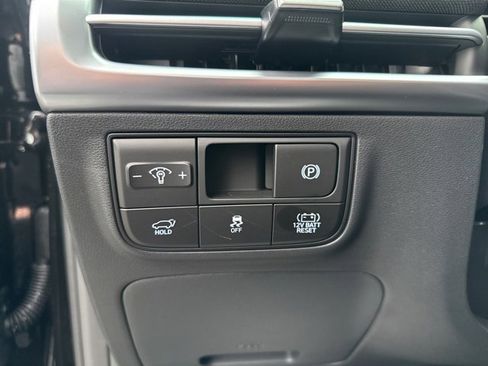 New 2025 Hyundai Tucson Limited image 26