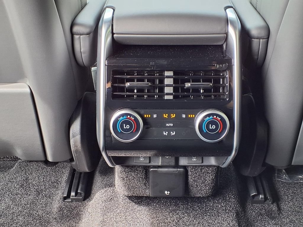 New 2026 Land Rover Range Rover Long Wheelbase SE AWD/4WD image 25