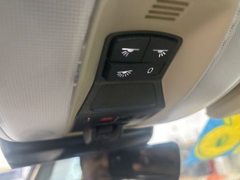 Used 2016 Volvo S60 T5 Inscription Platinum w/ Climate Package image 25