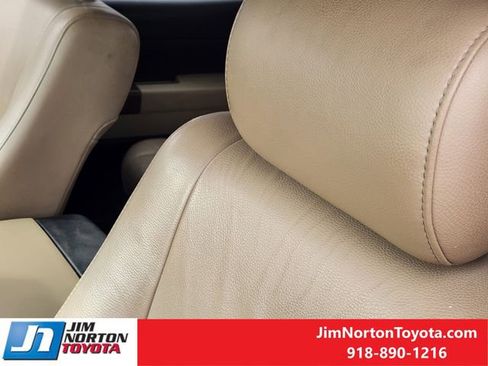 Used 2012 Toyota Tundra Limited w/ Memory Pkg image 16