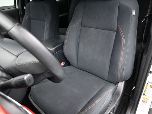 Used 2020 Toyota Tacoma TRD Off-Road image 20