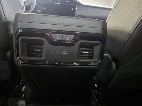 Used 2025 GMC Sierra 1500 AT4 AWD/4WD image 25