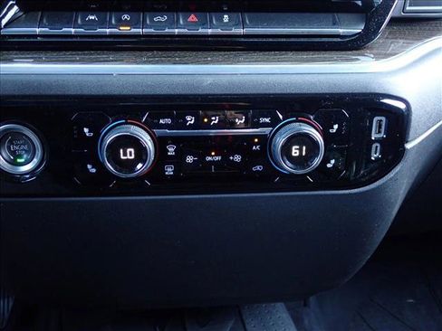 Used 2022 Chevrolet Silverado 1500 LT image 17