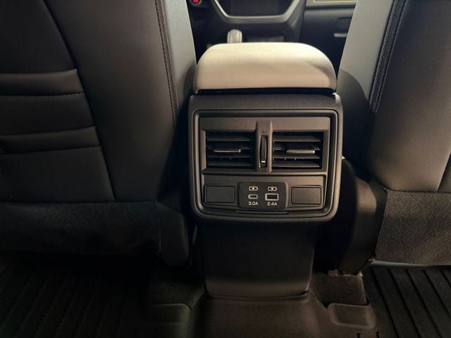 New 2026 Subaru Forester Premium AWD/4WD image 17