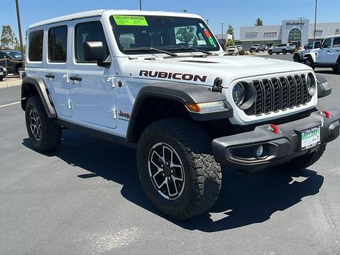 Used 2025 Jeep Wrangler Unlimited Rubicon AWD/4WD image 1