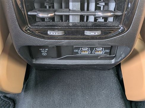 Used 2023 Jeep Grand Cherokee Summit w/ Advanced Protech Group IV image 32