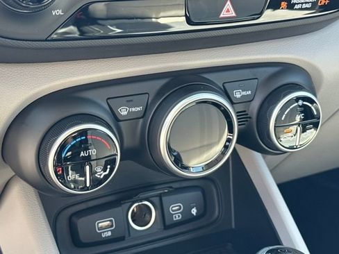 New 2026 Hyundai Venue SEL FWD image 20