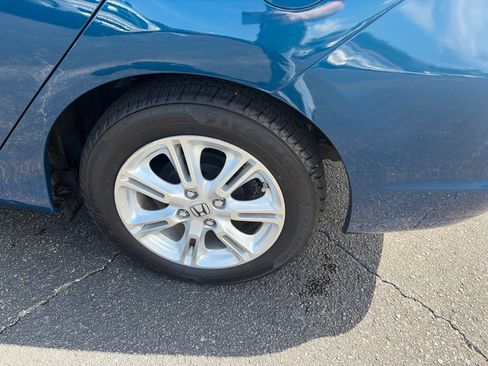 Used 2011 Honda Insight EX image 12
