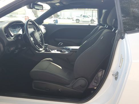 Used 2023 Dodge Challenger SXT image 13