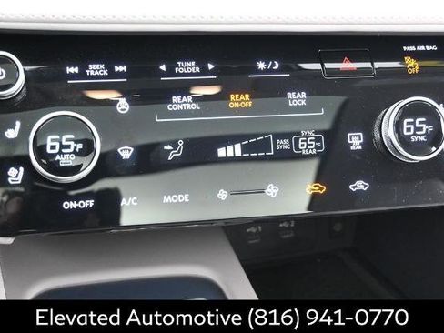 Certified 2026 INFINITI QX60 Luxe w/ Cargo Package AWD/4WD image 12