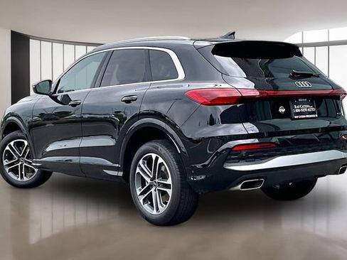 Used 2025 Audi Q5 Premium w/ Convenience Package AWD/4WD image 4