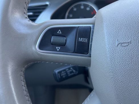 Used 2011 Audi A4 2.0T Premium image 13