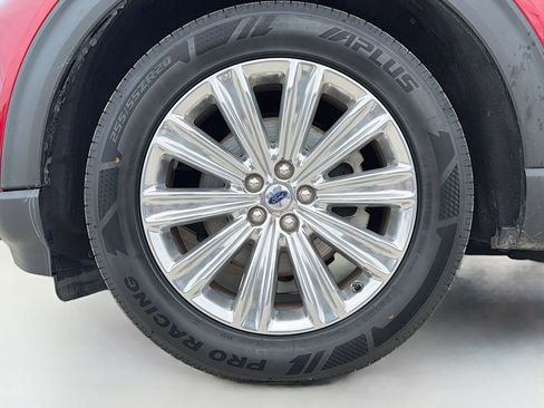 Used 2022 Ford Explorer Limited w/ Equipment Group 301A RWD image 39