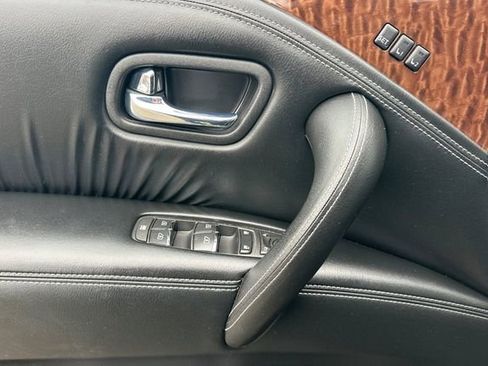 Used 2020 Nissan Armada SL w/ Premium Package image 11