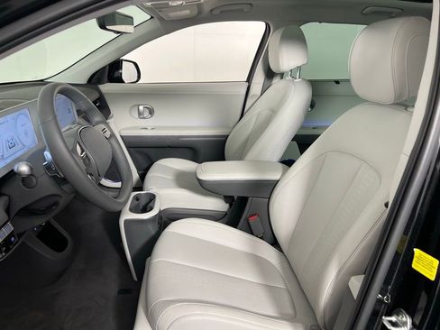 Used 2024 Hyundai Ioniq 5 Limited image 24