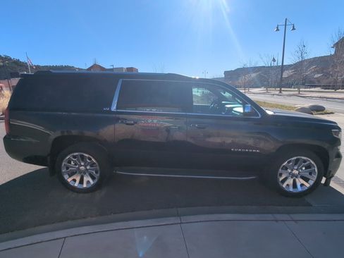 Used 2016 Chevrolet Suburban LTZ image 11