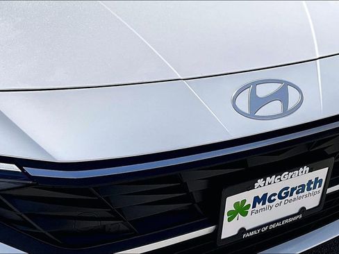 New 2026 Hyundai Elantra SE FWD image 27