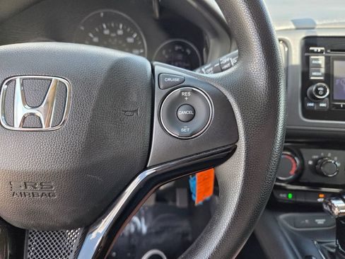 Used 2021 Honda HR-V LX image 28