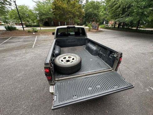Used 2003 Nissan Frontier XE RWD image 12